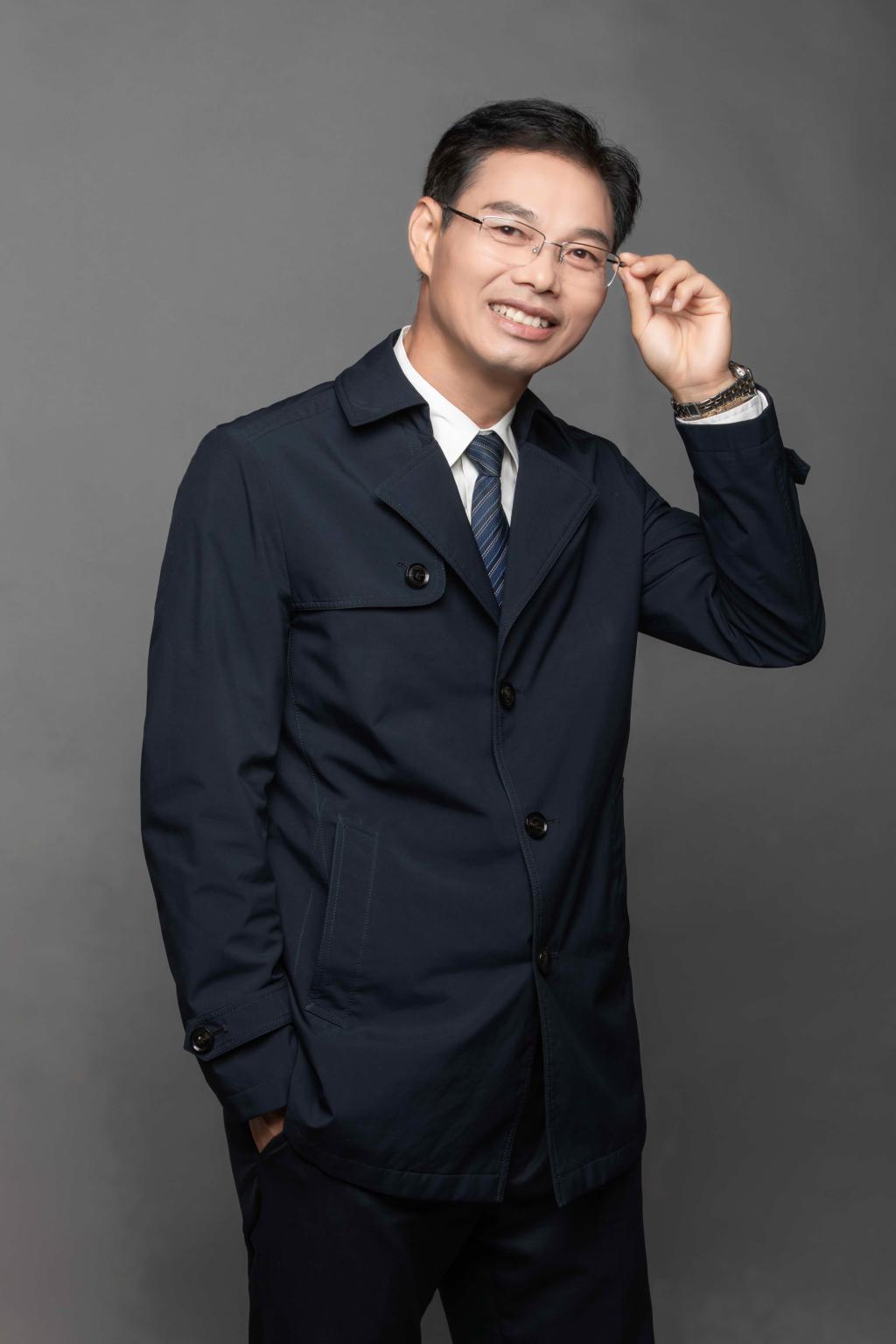 冯昌信：广西高校教学名师